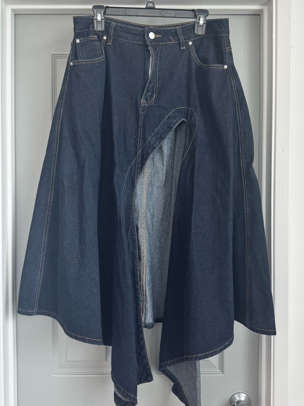 SHEIN Black Denim Label Top with Contrasting Stitch